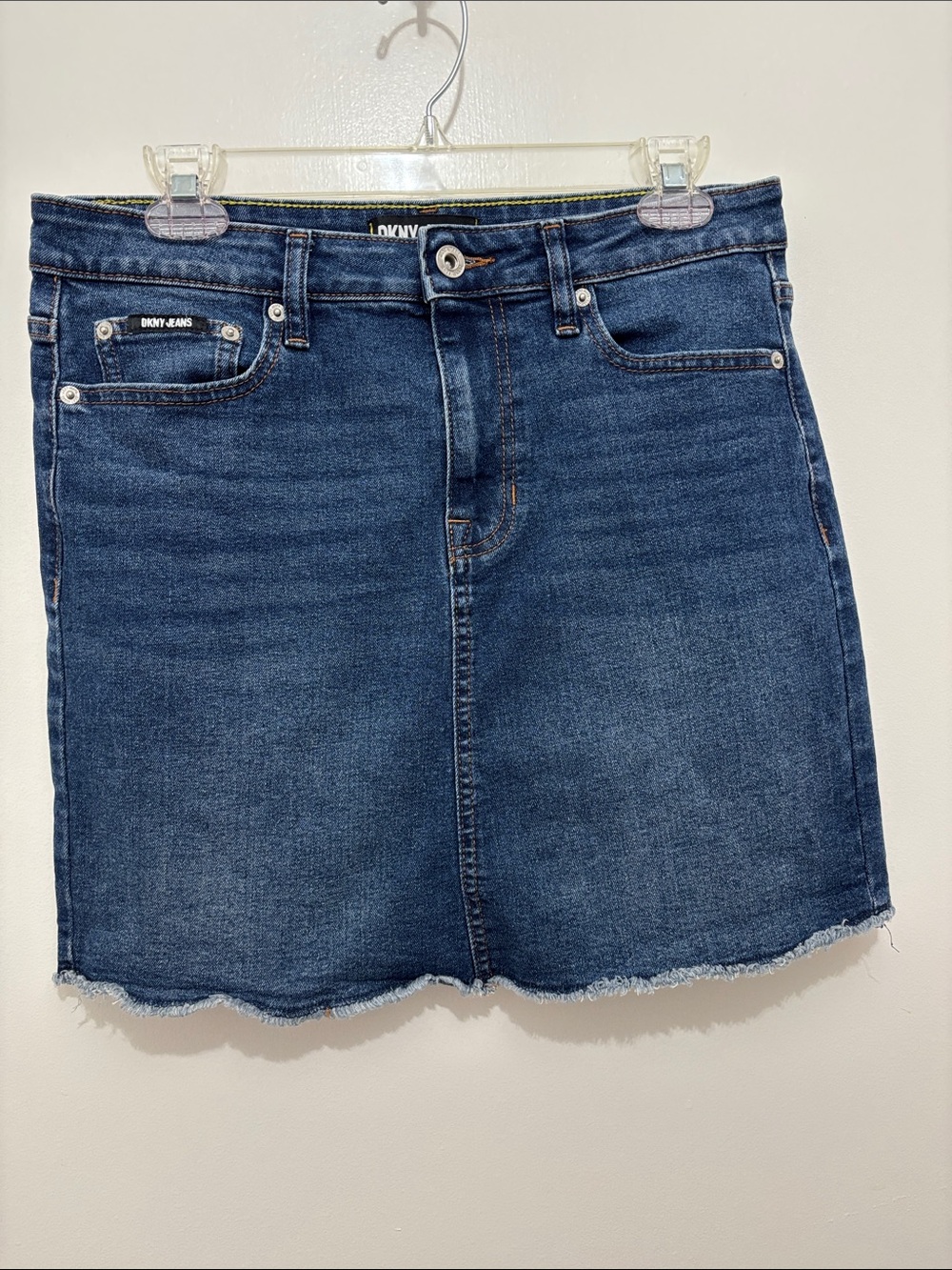 Sz 8 DKNY Indigo Denim Frayed-Hem Mini Skirt